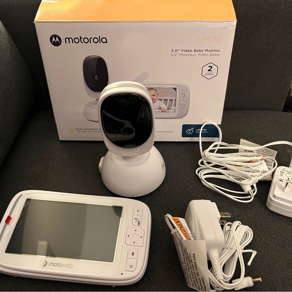 Motorola VM75 5” Single Camera Baby Monitor.